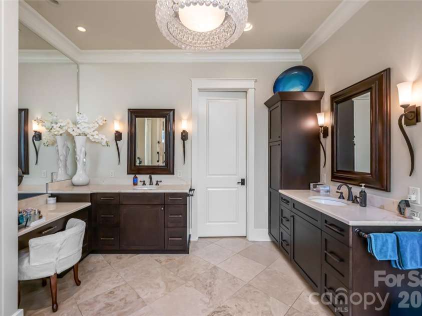 86 Brookline Drive, Asheville, NC 28803.  MLS# CAR4308980, YatesRealty ID 7062. 