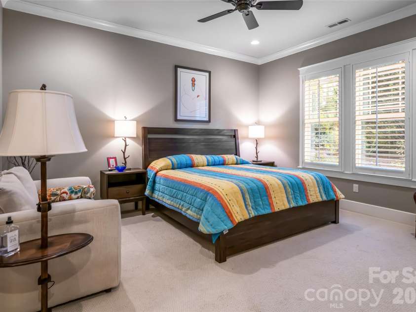 86 Brookline Drive, Asheville, NC 28803.  MLS# CAR4308980, YatesRealty ID 7062. 