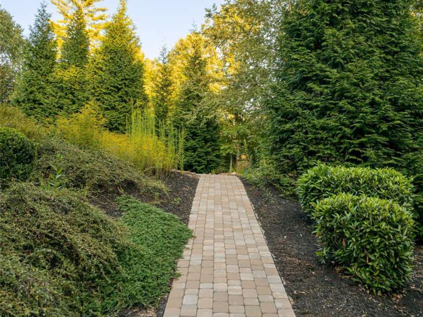 86 Brookline Drive, Asheville, NC 28803.  MLS# CAR4308980, YatesRealty ID 7062. 