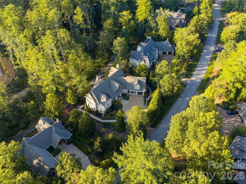 86 Brookline Drive, Asheville, NC 28803.  MLS# CAR4308980, YatesRealty ID 7062. 