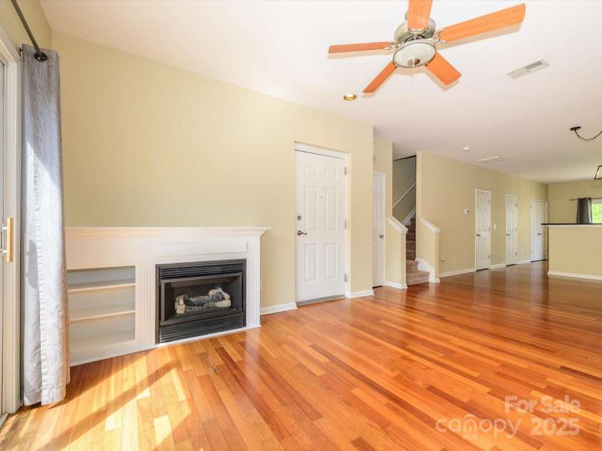 535 Donatello Avenue, Charlotte, NC 28205.  MLS# CAR4241924, YatesRealty ID 7063. 