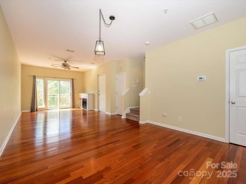 535 Donatello Avenue, Charlotte, NC 28205.  MLS# CAR4241924, YatesRealty ID 7063. 