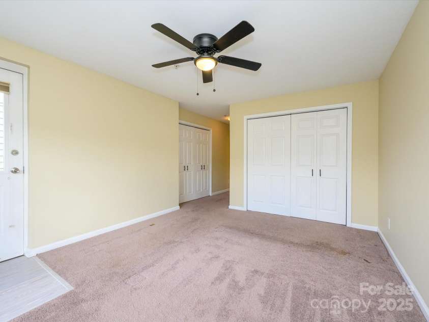 535 Donatello Avenue, Charlotte, NC 28205.  MLS# CAR4241924, YatesRealty ID 7063. 