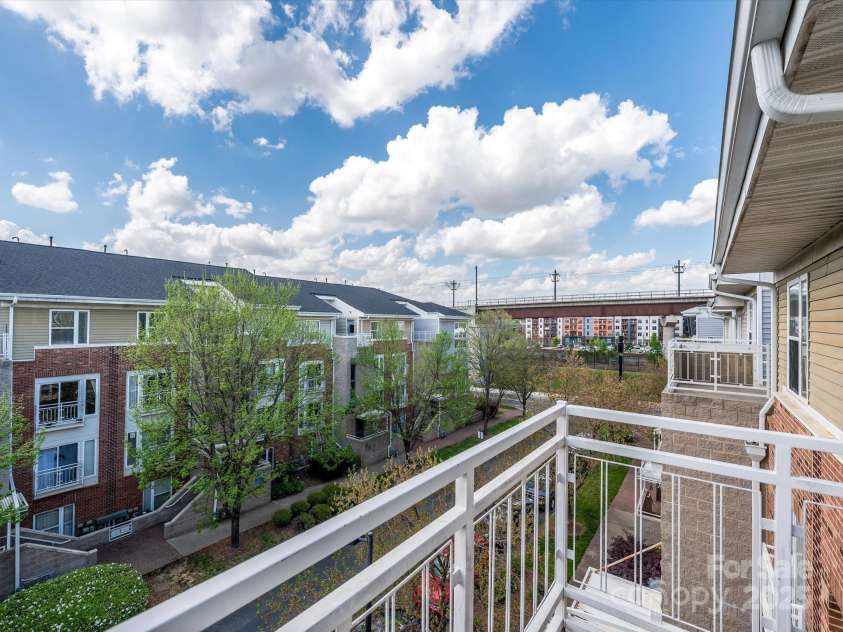 535 Donatello Avenue, Charlotte, NC 28205.  MLS# CAR4241924, YatesRealty ID 7063. 