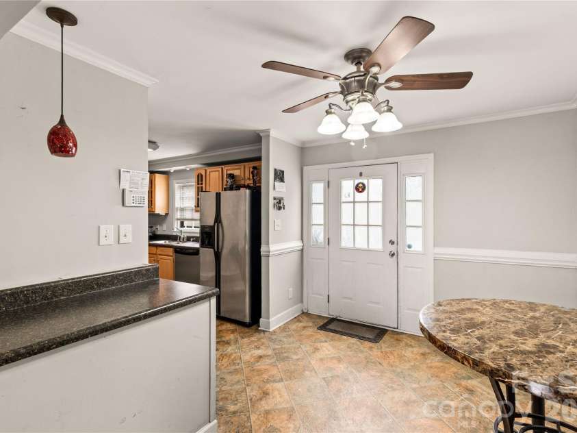 2222 Yorkhills Drive, Charlotte, NC 28217.  MLS# CAR4356923, YatesRealty ID 7065. 