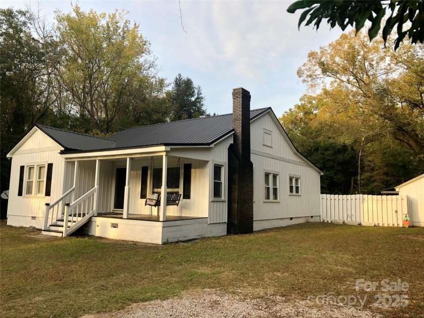 406 Blackmon Street, Bethune, SC 29009.  MLS# CAR4199256, YatesRealty ID 7065. 