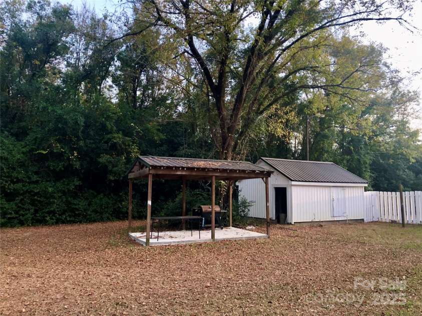 406 Blackmon Street, Bethune, SC 29009.  MLS# CAR4199256, YatesRealty ID 7065. 