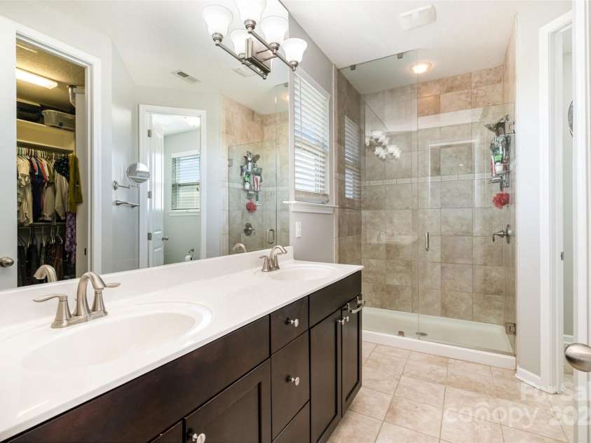 190 Silverspring Place, Mooresville, NC 28117.  MLS# CAR4243695, YatesRealty ID 7067. 