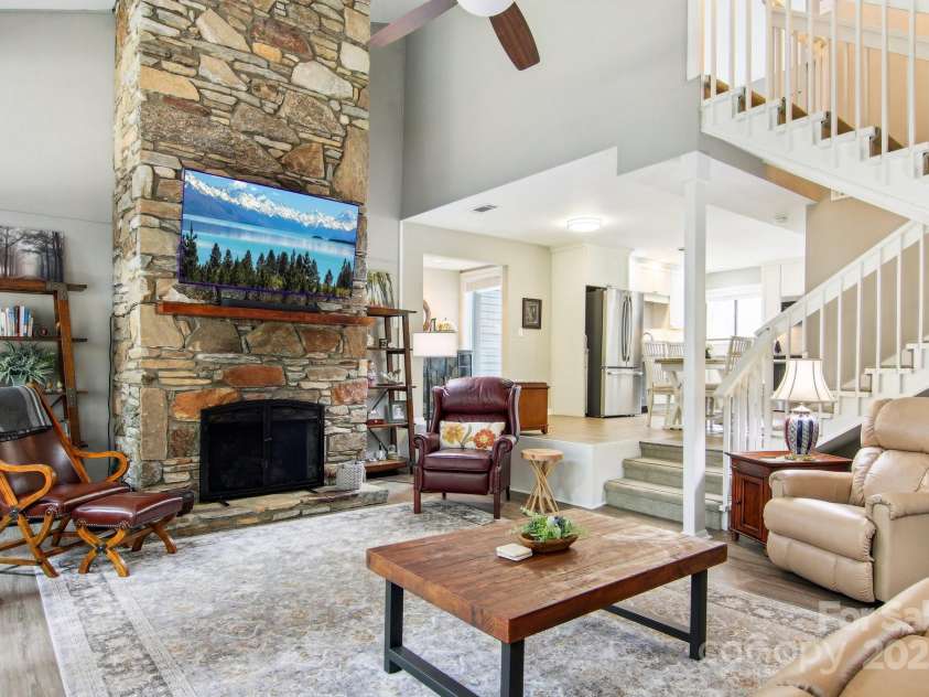 441 Mountains Boulevard, Lake Lure, NC 28746.  MLS# CAR4238819, YatesRealty ID 7068. Living Room