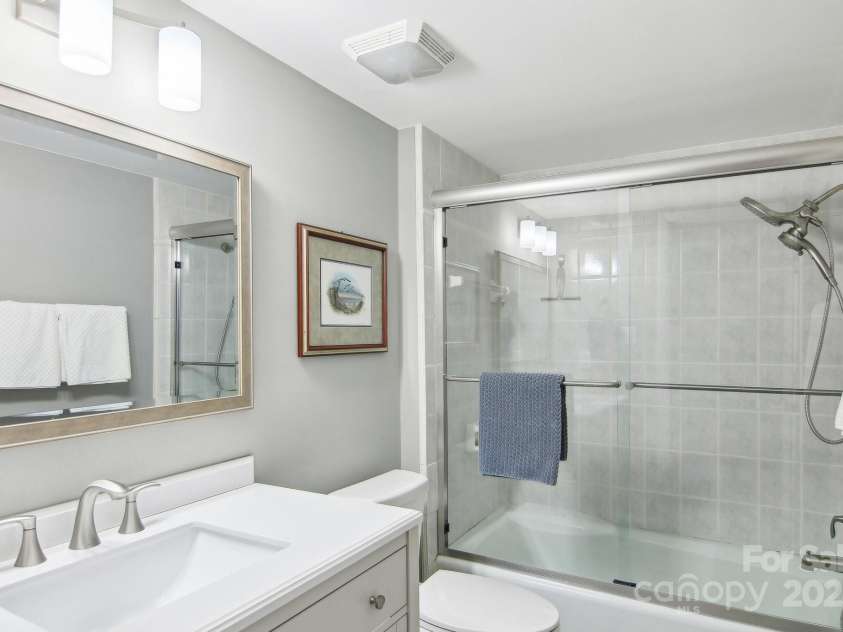 441 Mountains Boulevard, Lake Lure, NC 28746.  MLS# CAR4238819, YatesRealty ID 7068. Upper Bathroom