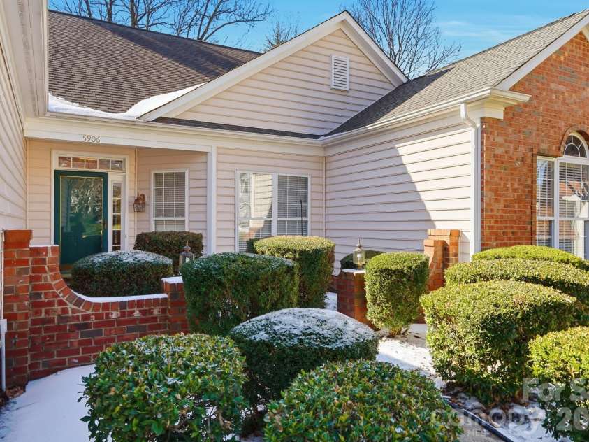 5906 Vireo Court, Charlotte, NC 28269.  MLS# CAR4340513, YatesRealty ID 7068. 