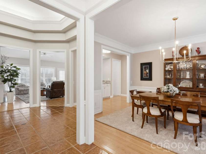 5906 Vireo Court, Charlotte, NC 28269.  MLS# CAR4340513, YatesRealty ID 7068. 