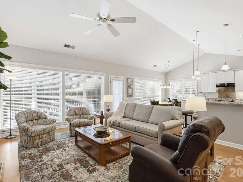 5906 Vireo Court, Charlotte, NC 28269.  MLS# CAR4340513, YatesRealty ID 7068. 