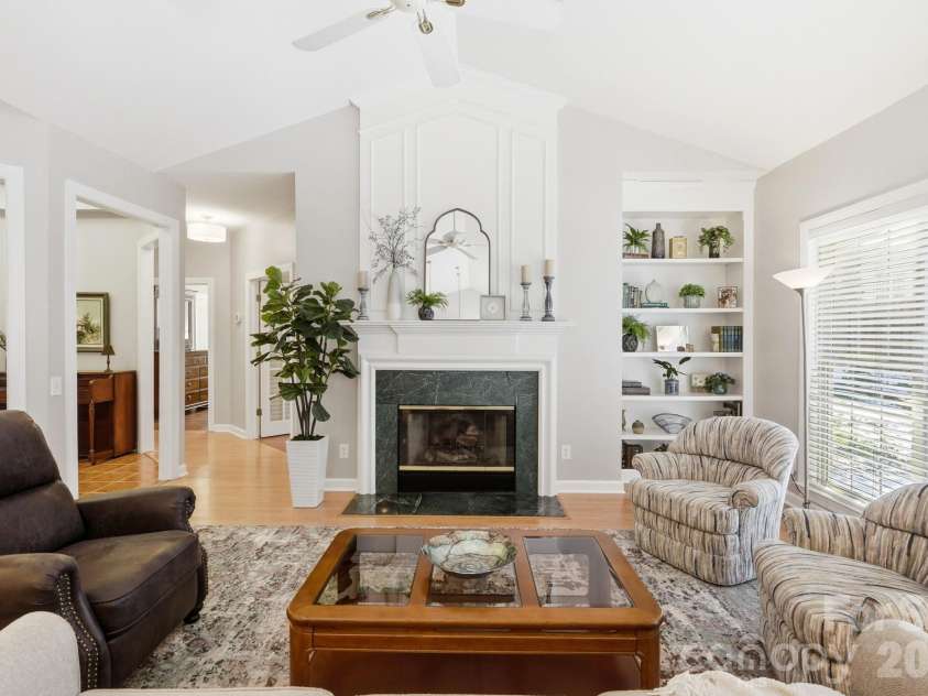 5906 Vireo Court, Charlotte, NC 28269.  MLS# CAR4340513, YatesRealty ID 7068. 