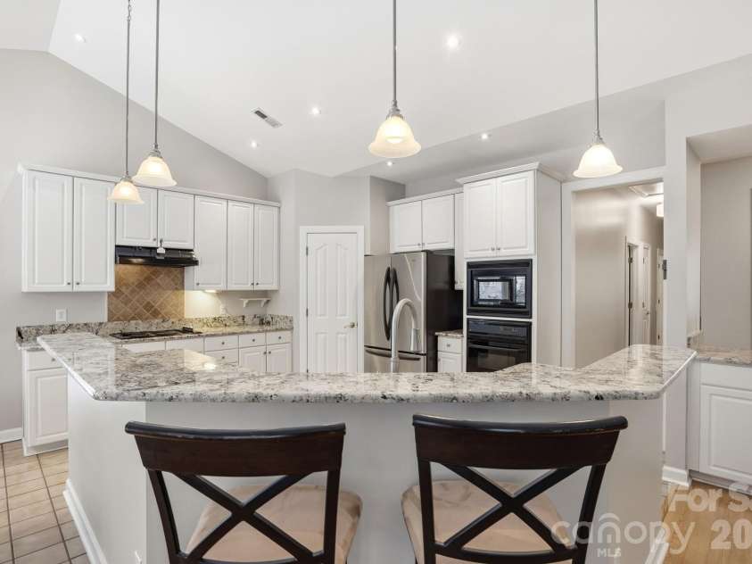 5906 Vireo Court, Charlotte, NC 28269.  MLS# CAR4340513, YatesRealty ID 7068. 