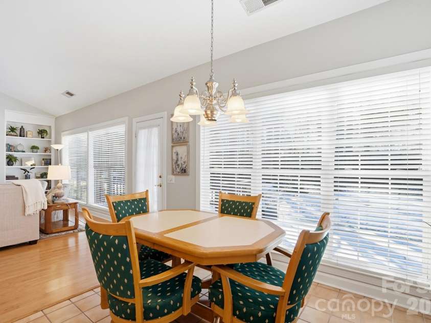 5906 Vireo Court, Charlotte, NC 28269.  MLS# CAR4340513, YatesRealty ID 7068. 