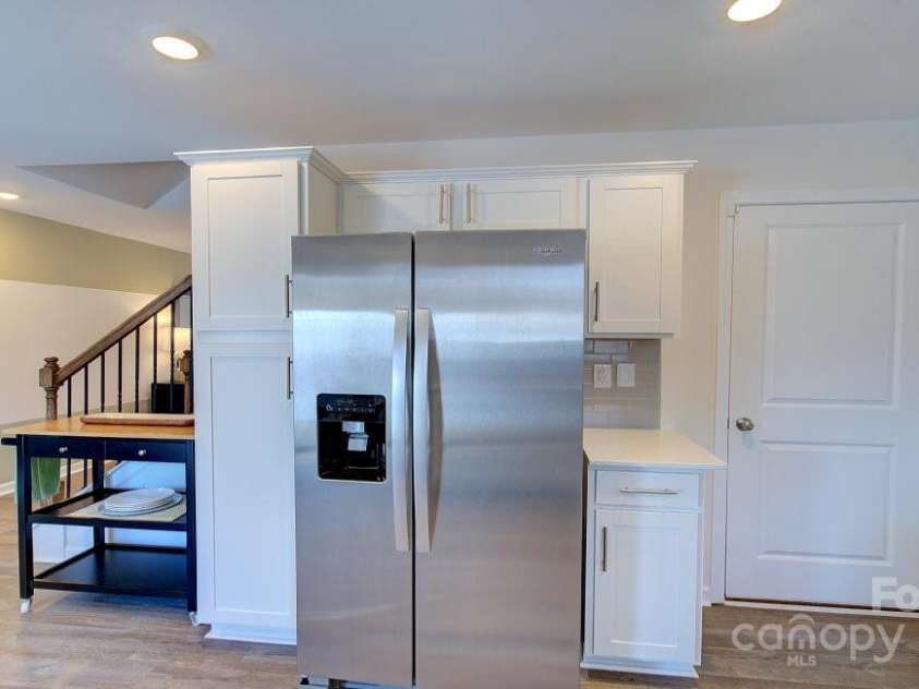 22 Cain Hollow Way, Asheville, NC 28806.  MLS# CAR4181112, YatesRealty ID 7069. Photos are representative