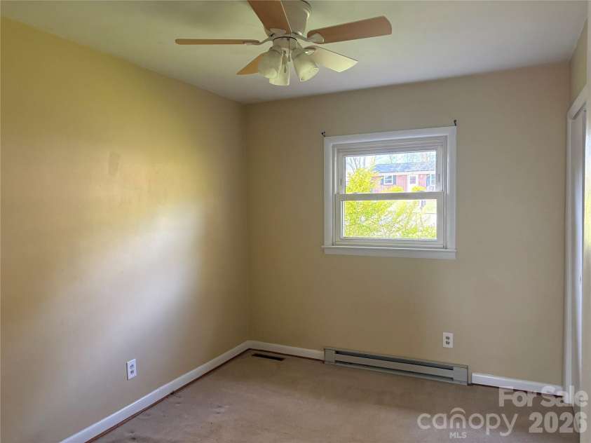 2137 23rd Street Drive, Hickory, NC 28602.  MLS# CAR4356350, YatesRealty ID 7070. Bedroom 1