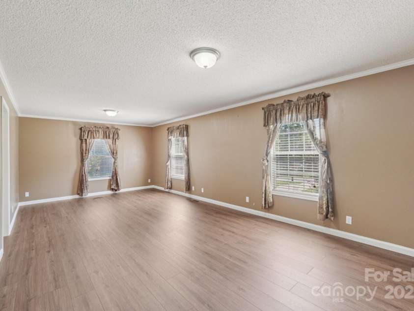 1069 Heather Glen Drive, Catawba, NC 28609.  MLS# CAR4273544, YatesRealty ID 7071. 