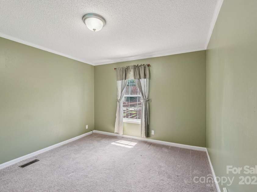 1069 Heather Glen Drive, Catawba, NC 28609.  MLS# CAR4273544, YatesRealty ID 7071. 