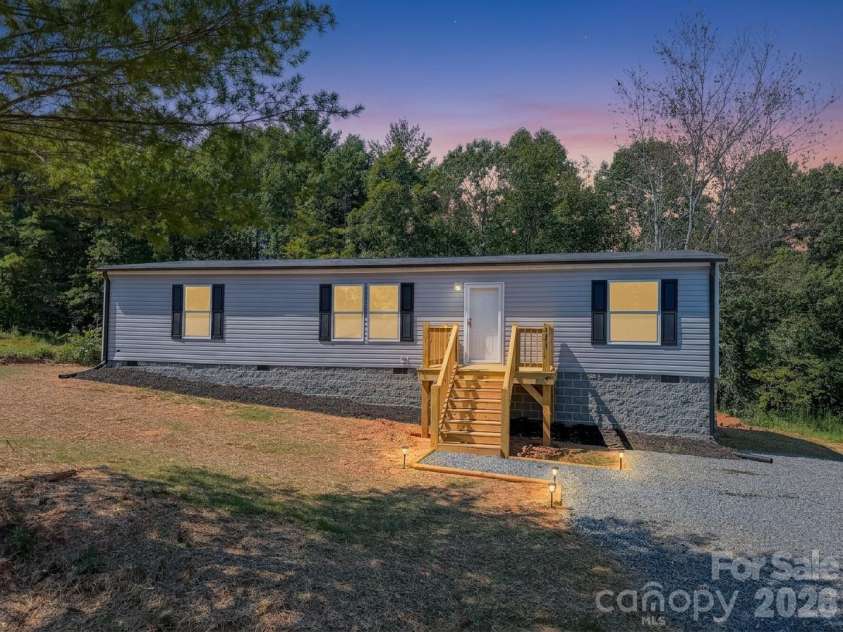 4277 Chinquapin Circle, Lenoir, NC 28645.  MLS# CAR4422352, YatesRealty ID 7072. 