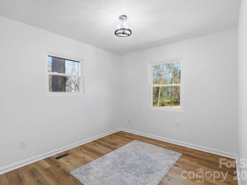 4515 Rudisill Street, Hickory, NC 28602.  MLS# CAR4362337, YatesRealty ID 7073. 