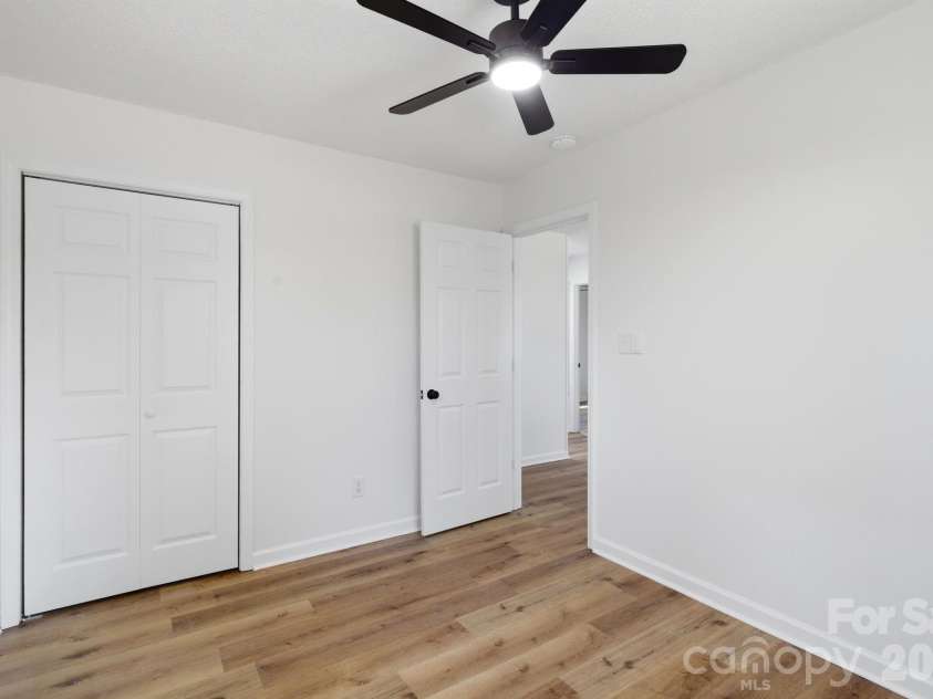 4515 Rudisill Street, Hickory, NC 28602.  MLS# CAR4362337, YatesRealty ID 7073. 