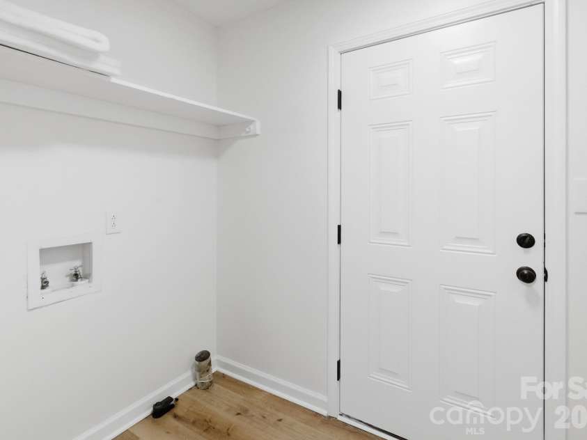4515 Rudisill Street, Hickory, NC 28602.  MLS# CAR4362337, YatesRealty ID 7073. 
