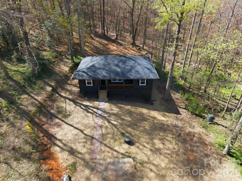 4515 Rudisill Street, Hickory, NC 28602.  MLS# CAR4362337, YatesRealty ID 7073. 