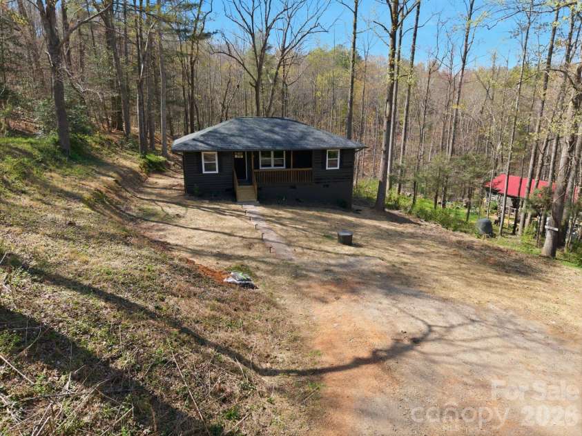 4515 Rudisill Street, Hickory, NC 28602.  MLS# CAR4362337, YatesRealty ID 7073. 