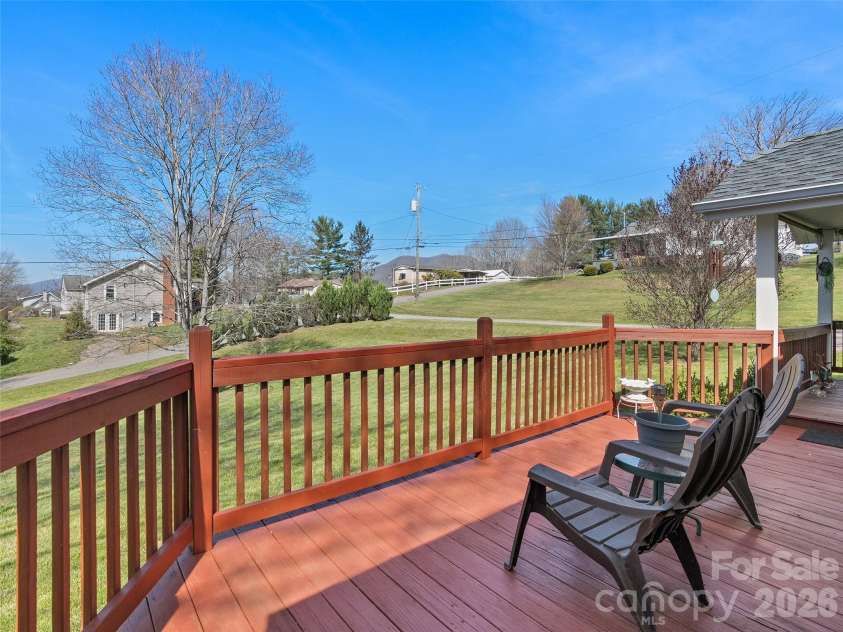 19 Mingus Street, Canton, NC 28716.  MLS# CAR4362294, YatesRealty ID 7074. 