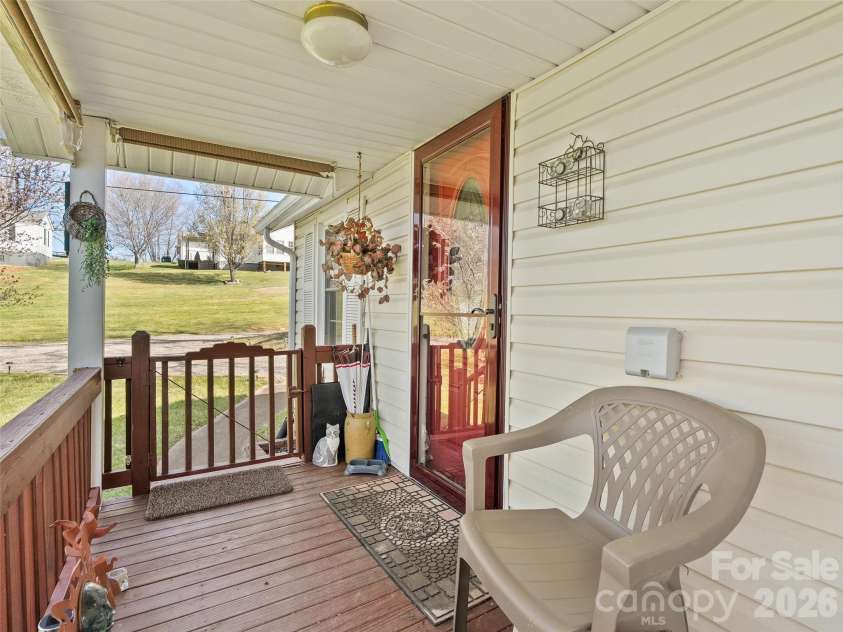 19 Mingus Street, Canton, NC 28716.  MLS# CAR4362294, YatesRealty ID 7074. 