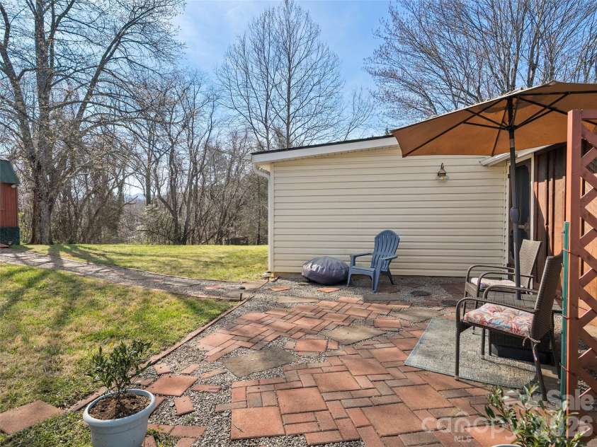 19 Mingus Street, Canton, NC 28716.  MLS# CAR4362294, YatesRealty ID 7074. 