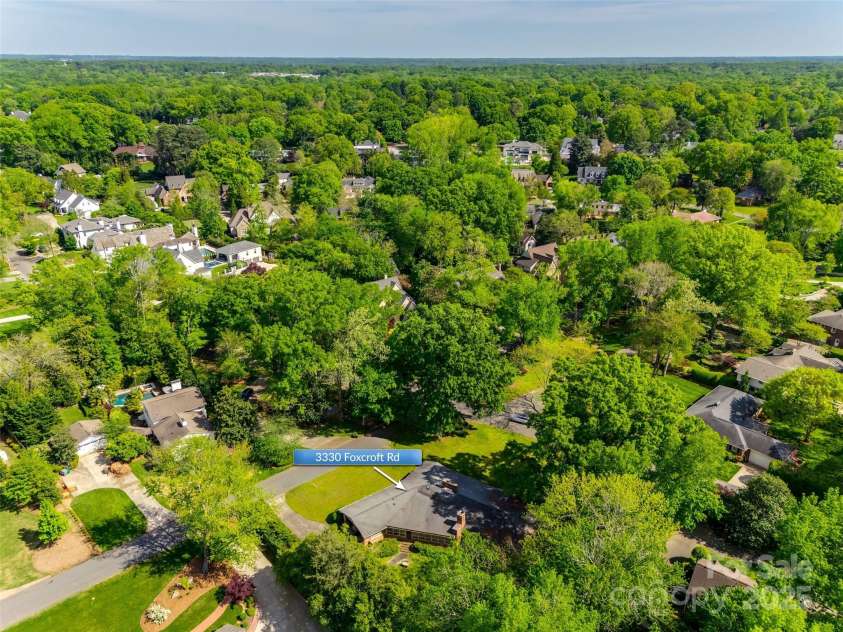 3330 Foxcroft Road, Charlotte, NC 28211.  MLS# CAR4240478, YatesRealty ID 7074. 