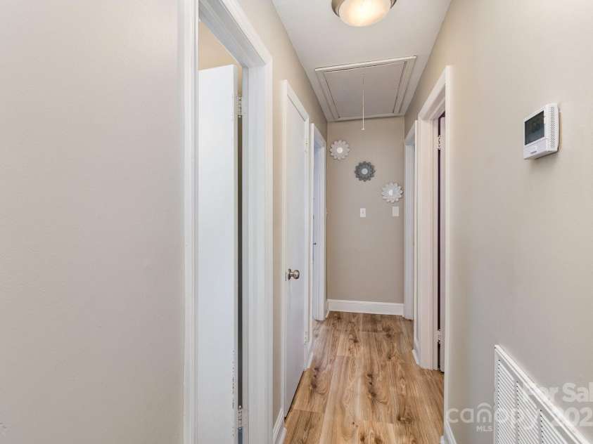 515 Burlington Street, Wadesboro, NC 28170.  MLS# CAR4239186, YatesRealty ID 7075. Hallway