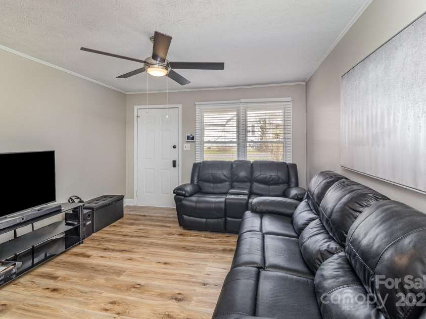 515 Burlington Street, Wadesboro, NC 28170.  MLS# CAR4239186, YatesRealty ID 7075. Living room