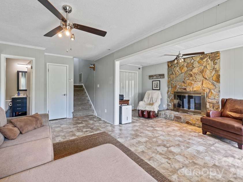 9067 Tulagi Court, Fort Mill, SC 29708.  MLS# CAR4355936, YatesRealty ID 7075. 