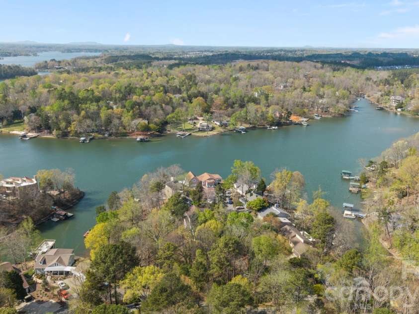 9067 Tulagi Court, Fort Mill, SC 29708.  MLS# CAR4355936, YatesRealty ID 7075. 
