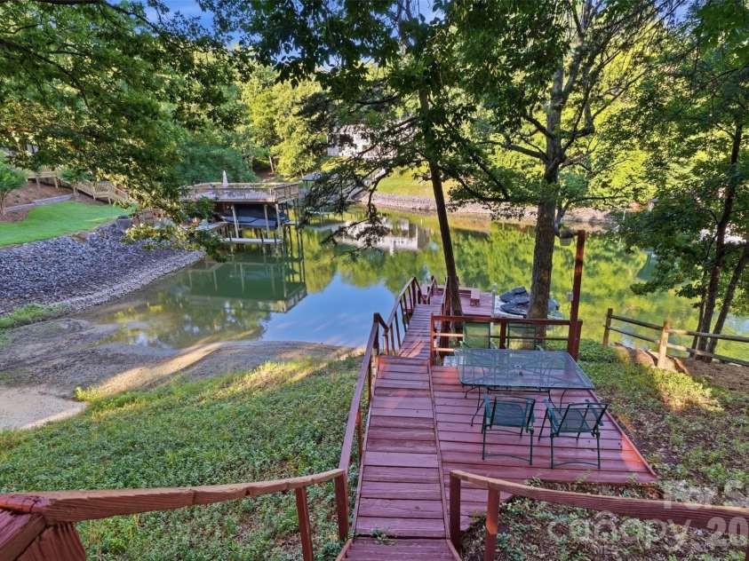 9067 Tulagi Court, Fort Mill, SC 29708.  MLS# CAR4355936, YatesRealty ID 7075. 
