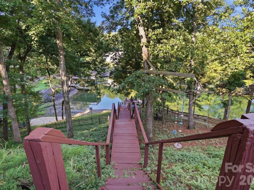 9067 Tulagi Court, Fort Mill, SC 29708.  MLS# CAR4355936, YatesRealty ID 7075. 