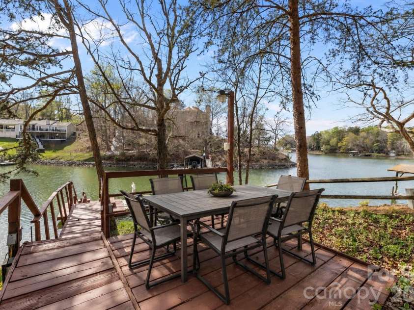 9067 Tulagi Court, Fort Mill, SC 29708.  MLS# CAR4413890, YatesRealty ID 7075. 