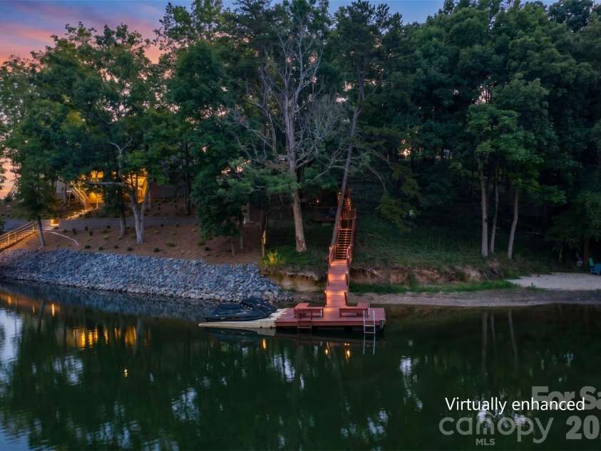 9067 Tulagi Court, Fort Mill, SC 29708.  MLS# CAR4413890, YatesRealty ID 7075. 
