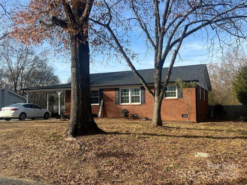 1907 Steele Street, Monroe, NC 28110.  MLS# CAR4207536, YatesRealty ID 7076. 1907 Steele St
