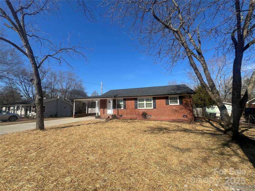 1907 Steele Street, Monroe, NC 28110.  MLS# CAR4207536, YatesRealty ID 7076. 