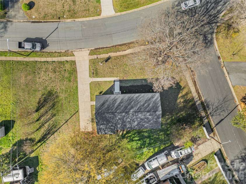 4629 Hidden Valley Road, Charlotte, NC 28213.  MLS# CAR4357377, YatesRealty ID 7076. 