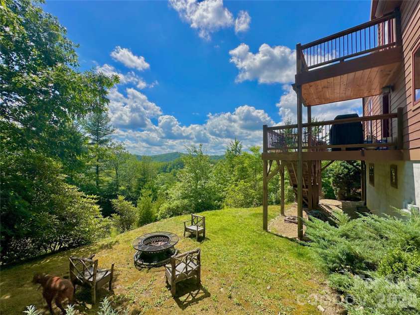 6365 Julius Drive, Newland, NC 28657.  MLS# CAR4390628, YatesRealty ID 7077. 