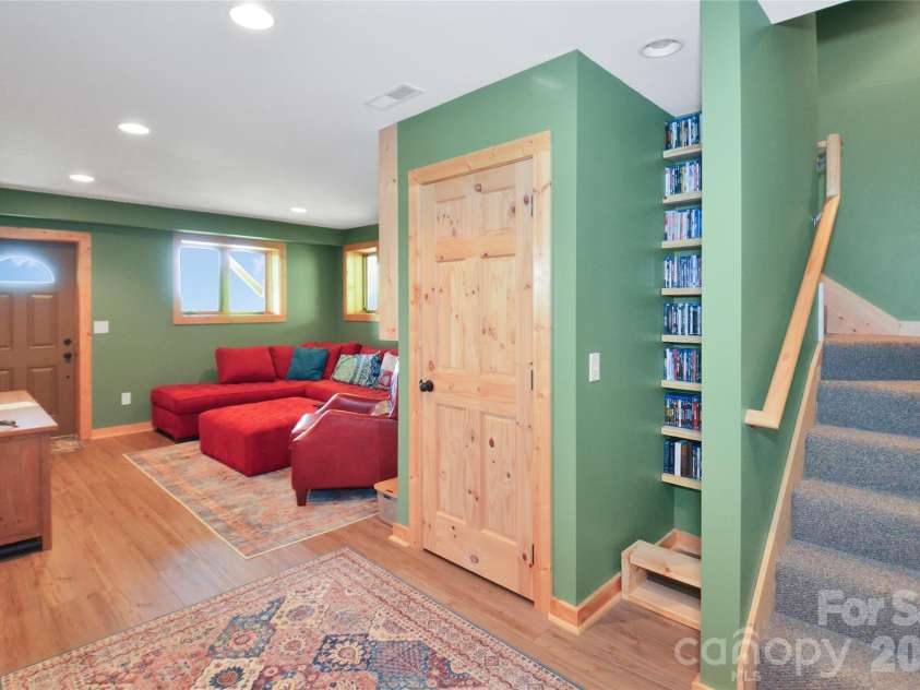 6365 Julius Drive, Newland, NC 28657.  MLS# CAR4390628, YatesRealty ID 7077. 