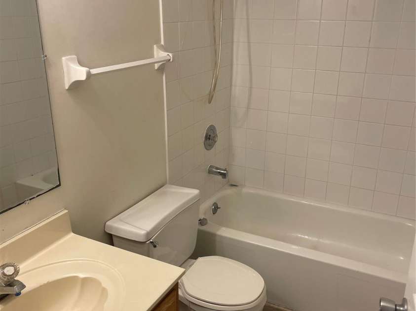 10006 White Cascade Drive, Charlotte, NC 28269.  MLS# CAR4215534, YatesRealty ID 7078. 