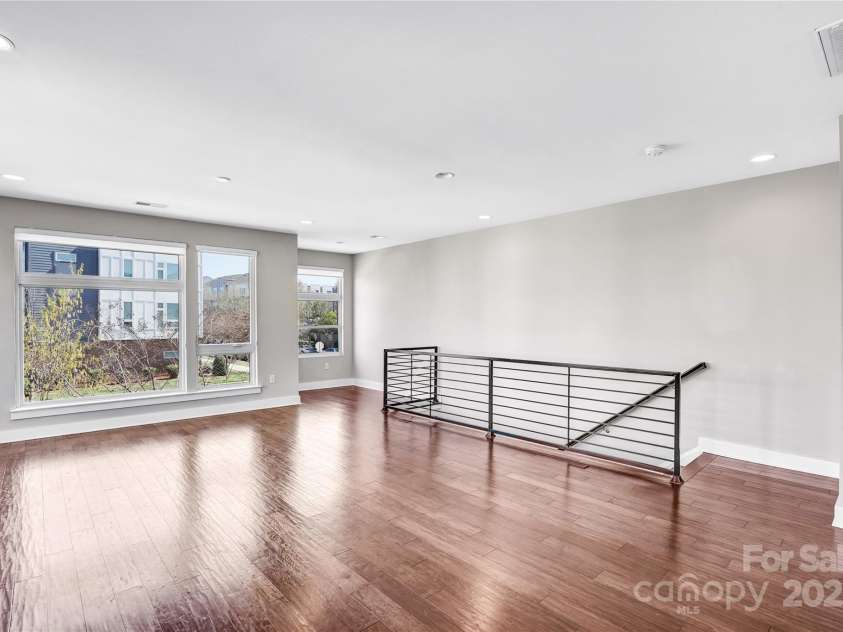 111 Poindexter Drive, Charlotte, NC 28203.  MLS# CAR4233438, YatesRealty ID 7079. 