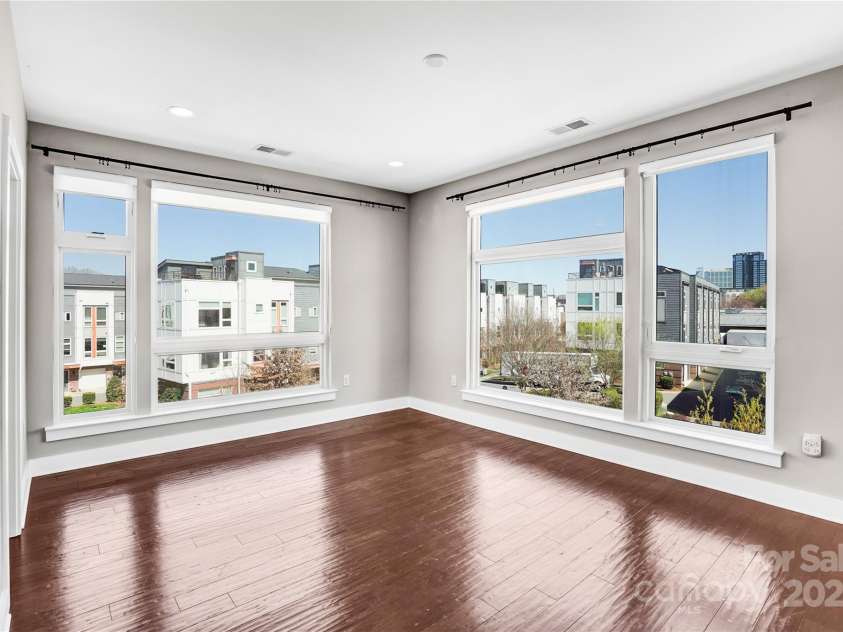 111 Poindexter Drive, Charlotte, NC 28203.  MLS# CAR4233438, YatesRealty ID 7079. 